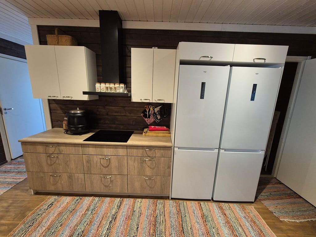 20250803_194337 20250803_194337