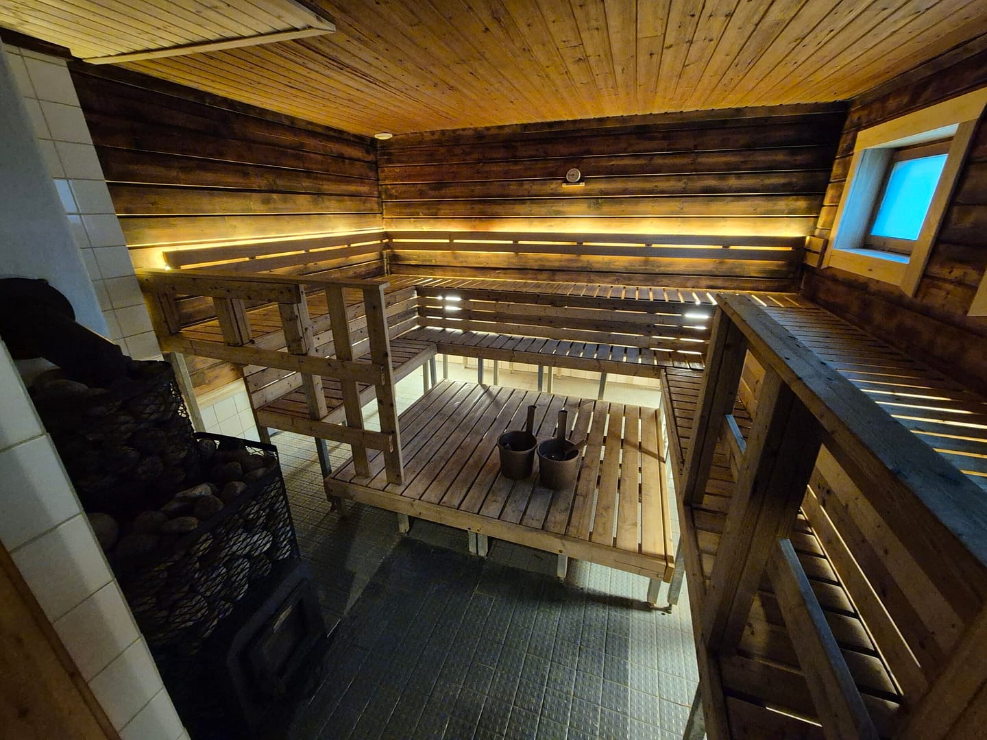 20250803_195546 Tilaussauna